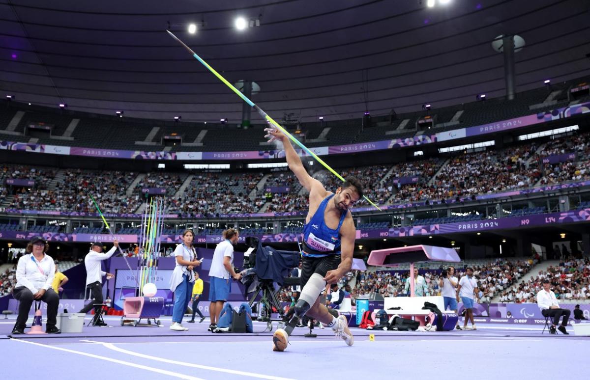 A male javelin thrower with a prosthetic leg competing at Paris 2024 Paralympics